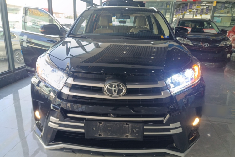 丰田 汉兰达 2018款 2.0T 两驱精英版 5座 国V车身外观2