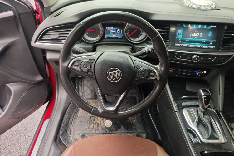 别克 君威 2017款 20T 精英型局部细节13