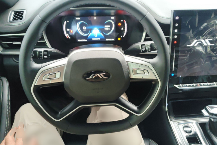 江淮汽车 江淮A5 PLUS 2023款 1.5T 自动尊贵型中控内饰13