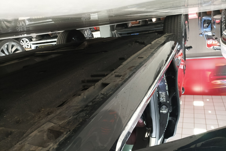 红旗H5 2024款 2.0T 自动智联旗畅版局部细节9001