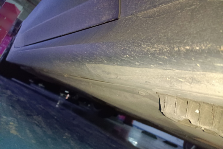 宝马3系 2022款 改款 325Li M运动套装局部细节9001