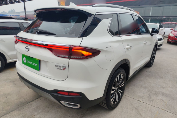 广汽传祺 传祺GS5 2021款 进阶款 270T 科技智领版车身外观7