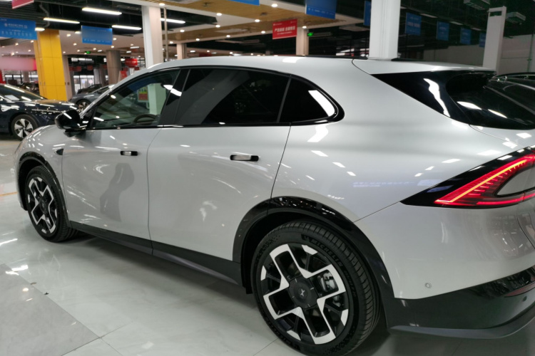 小鹏G7 2025款 702 超长续航 Max车身外观6003