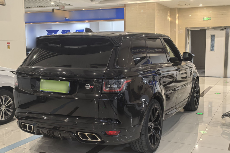 路虎 揽胜运动版 2021款 3.0 L6 耀黑版车身外观6005