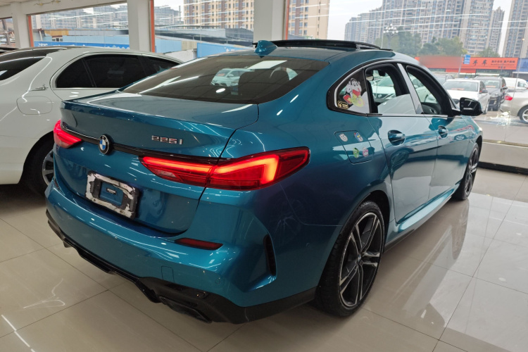 宝马2系(进口) 2021款 225i 四门轿跑车 M运动曜夜套装车身外观6005