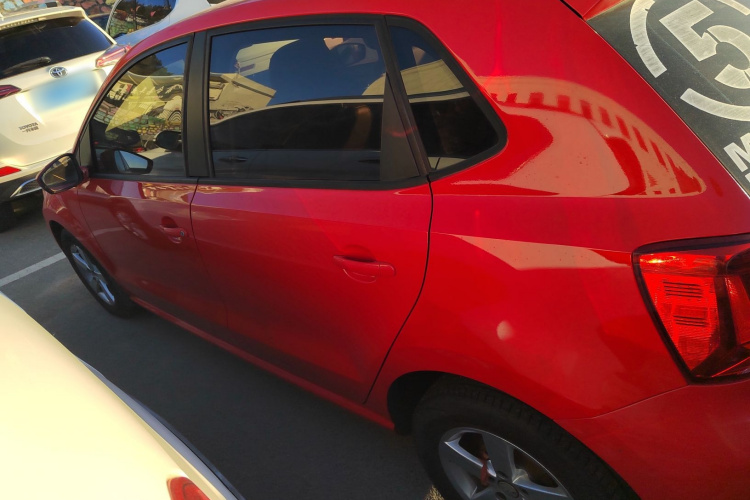 大众 Polo 2016款 1.4L 手动风尚型车身外观4