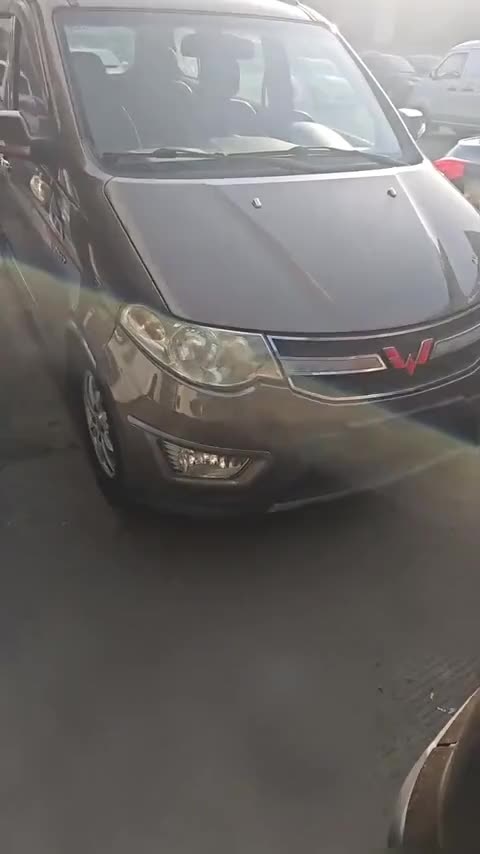 五菱汽车 五菱宏光 2014款 1.5L S豪华型讲解1