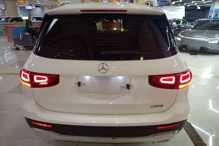 奔驰GLB 2021款 GLB 200 动感型车身外观6004