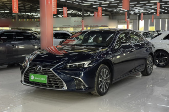 雷克萨斯ES 2025款 200 臻享版