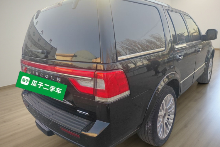 林肯 领航员 2016款 3.5T AWD车身外观7