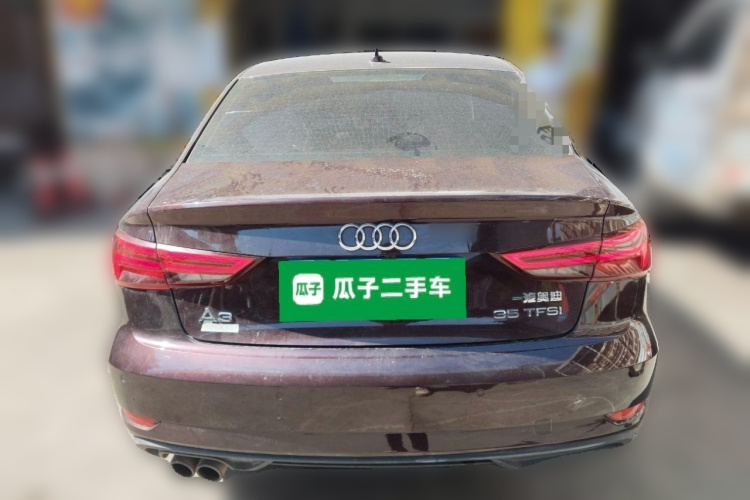 奥迪A3 2018款 30周年年型 Limousine 35 TFSI 进取型车身外观6