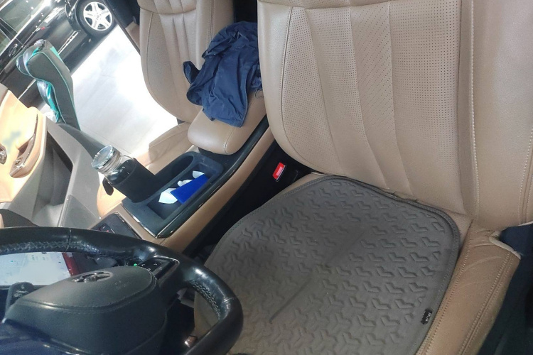 蔚来ES8 2020款 580KM 签名版 六座版局部细节19