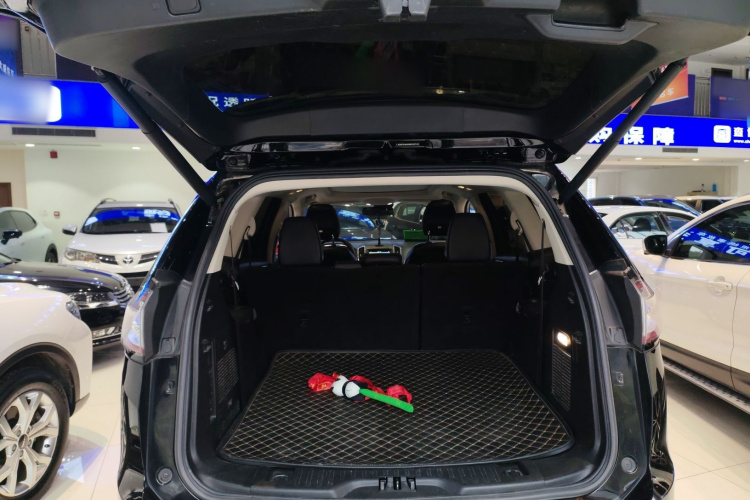 福特 锐界 2016款 EcoBoost 245 四驱豪锐型 7座机舱底盘23