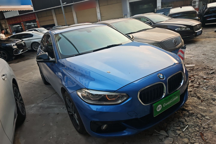 宝马1系 2018款 改款 118i 运动型车身外观3