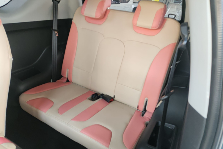 奇瑞 小蚂蚁 2021款 15万蚁粉款 新蚁酷版 三元锂中控内饰7004