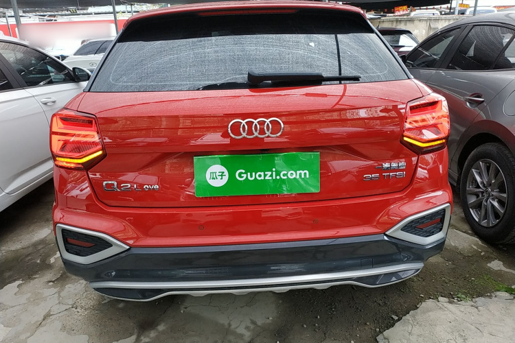 奥迪Q2L 2022款 35 TFSI 进取致雅型车身外观6