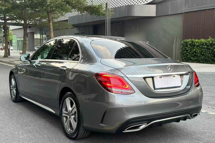 奔驰C级 2020款 C 260 L 运动版车身外观6012