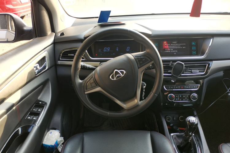 长安凯程 长安欧尚A600 2016款 1.5L 手动豪华型7座中控内饰13