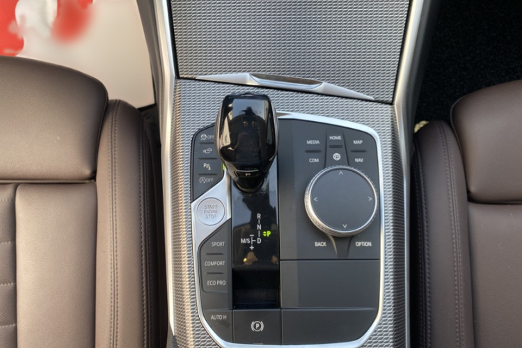 宝马3系 2020款 改款 325Li M运动曜夜套装局部细节18