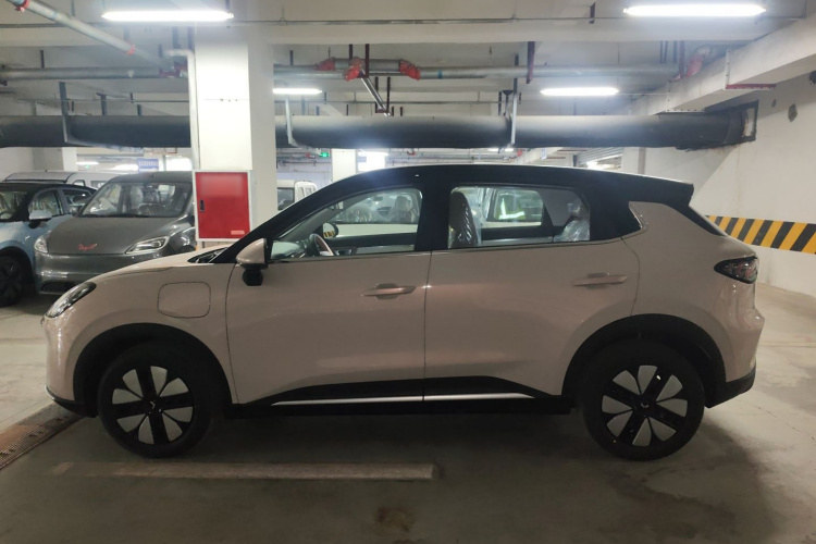 五菱汽车 缤果S 2025款 325km 尊享款车身外观4