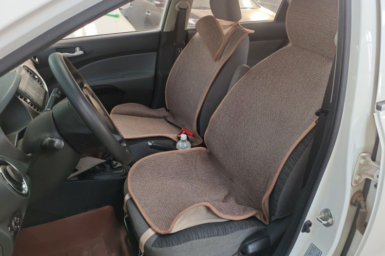 起亚 焕驰 2017款 1.4L 手动时尚版Smart中控内饰19