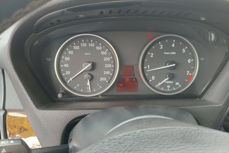 宝马X5(进口) 2011款 xDrive35i 领先型局部细节14