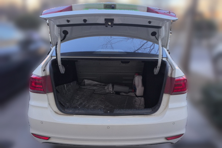 大众 桑塔纳 2016款 1.6L 自动舒适版中控内饰23