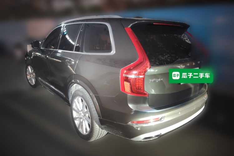 沃尔沃XC90 2019款 T6 智逸版 7座 国VI车身外观5