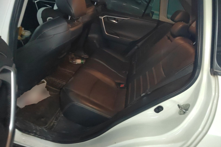 丰田 威兰达 2021款 2.0L CVT两驱豪华版中控内饰21