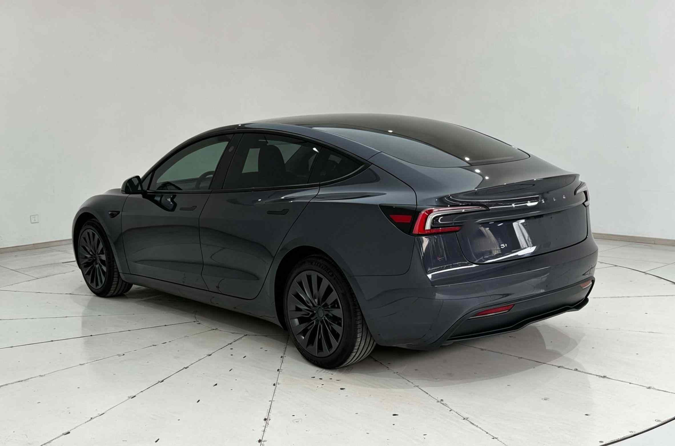 特斯拉 Model 3 2023款 长续航全轮驱动版(5)