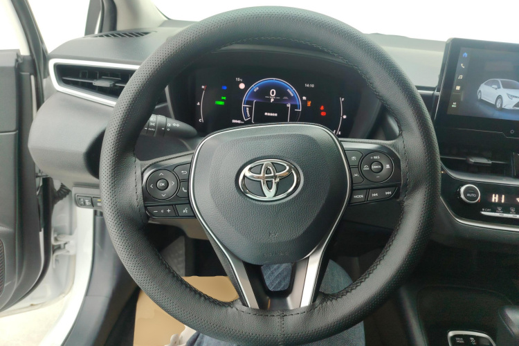 丰田 雷凌 2023款 智能电混双擎 1.8L 领先版中控内饰13