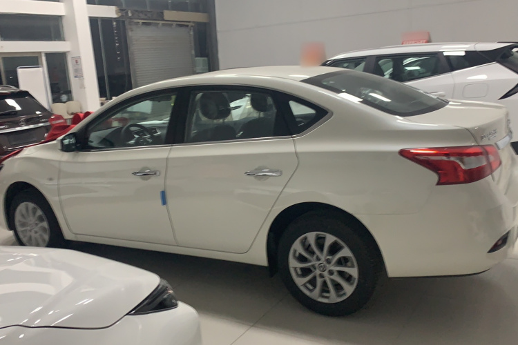 日产 轩逸 2024款 经典 1.6XE CVT舒适版车身外观6005