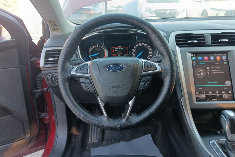 福特 蒙迪欧 2013款 2.0L GTDi200时尚型中控内饰13