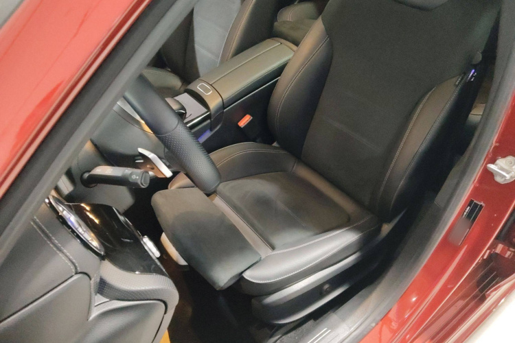 奔驰A级 2019款 改款 A 200 L 运动轿车局部细节19