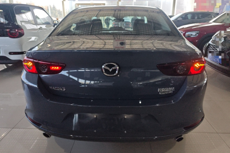 马自达3 昂克赛拉 2023款 2.0L 自动质擎版车身外观6004