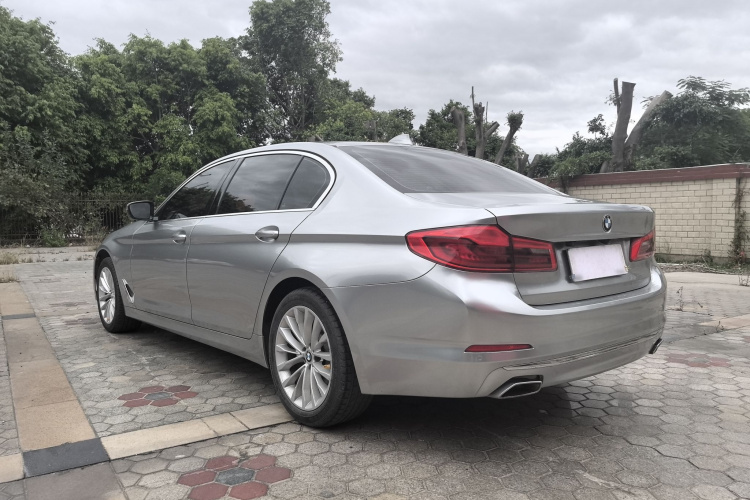 宝马5系 2020款 525Li 豪华套装车身外观6004
