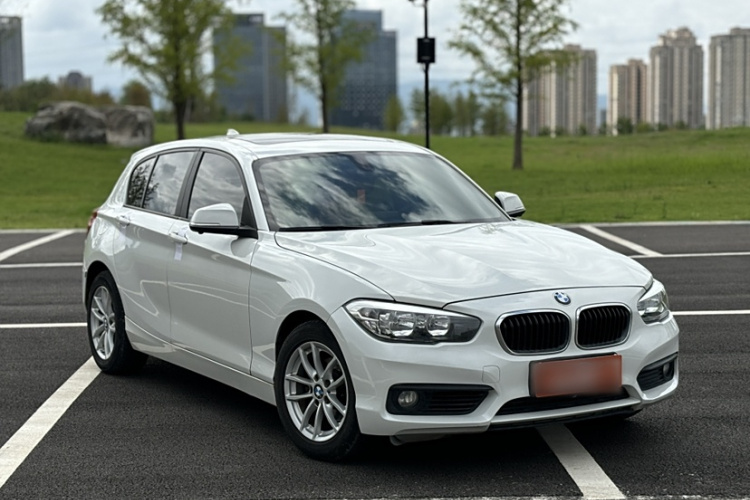 宝马1系(进口) 2016款 118i 领先型车身外观6005