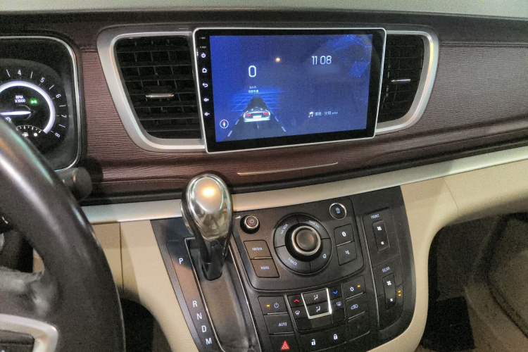 别克GL8 2018款 28T 豪华型 国VI局部细节16