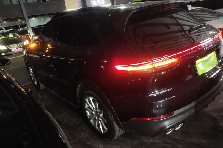 保时捷 2018款 Cayenne 3.0T车身外观4