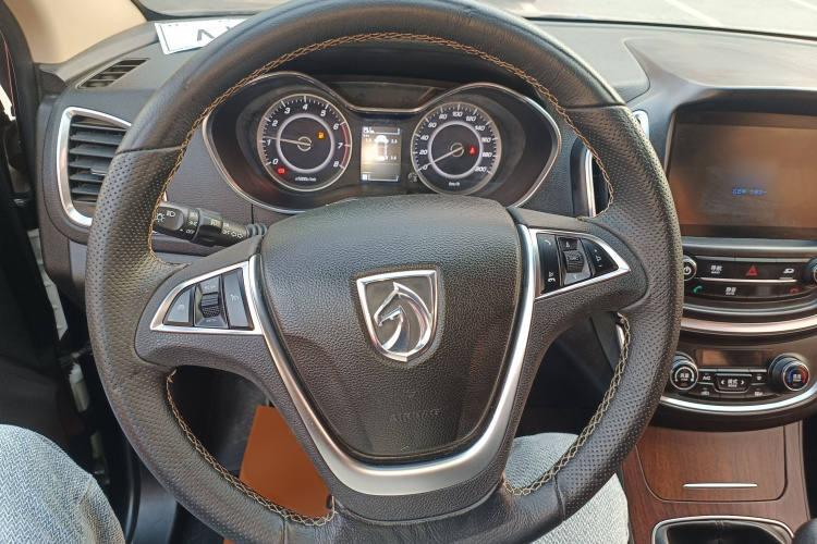 宝骏560 2017款 律动版 1.5T 手动乐享型局部细节13