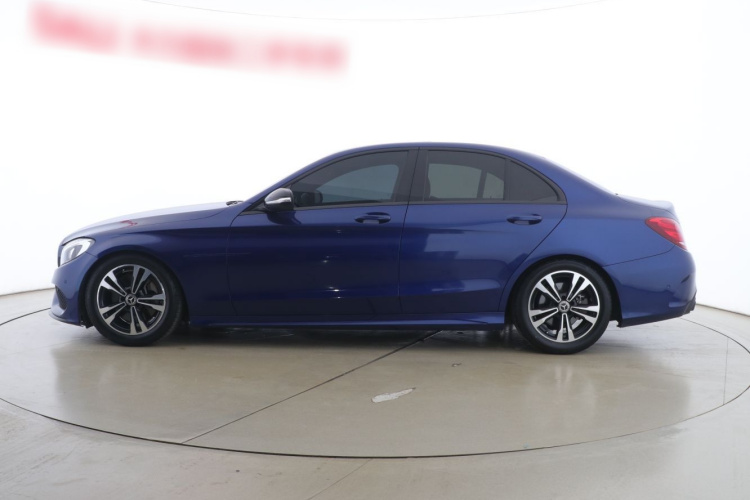 奔驰C级 2018款 C 200 运动版车身外观6009