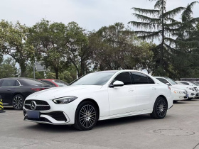 奔驰C级 2023款 改款 C 260 L 运动版