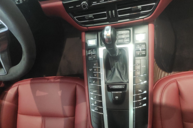 保时捷 2021款 Macan 2.0T局部细节18