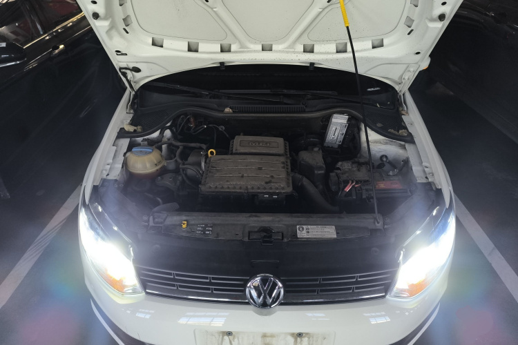 大众 Polo 2016款 1.4L 自动风尚型局部细节24