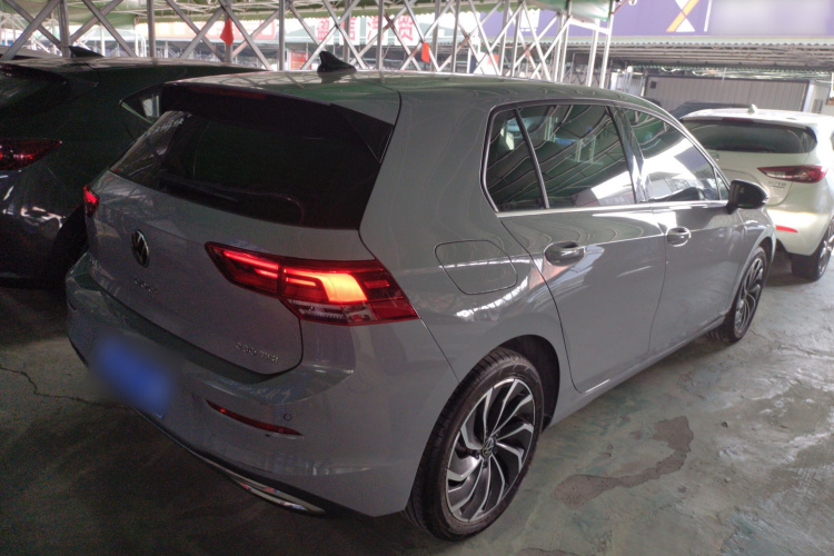 大众 高尔夫 2023款 改款 280TSI DSG Pro车身外观7