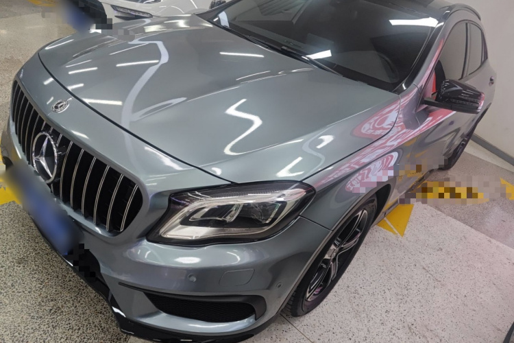 奔驰GLA 2018款 GLA 200 时尚型车身外观4