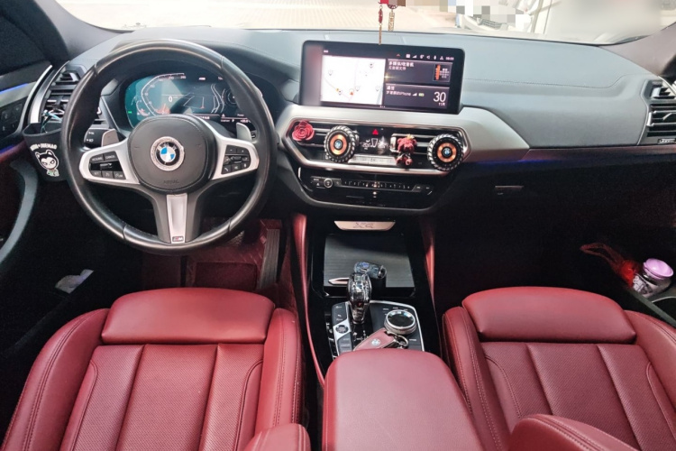 宝马X4 2022款 xDrive 25i M运动套装中控内饰12