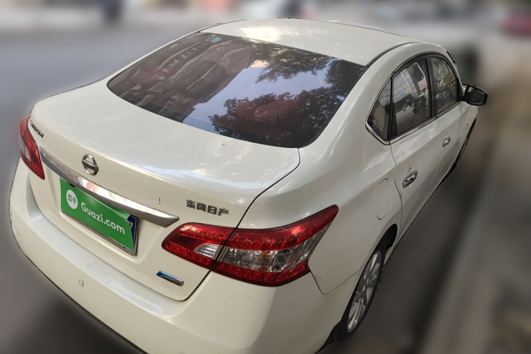 日产 轩逸 2014款 1.6XV CVT尊享版车身外观7