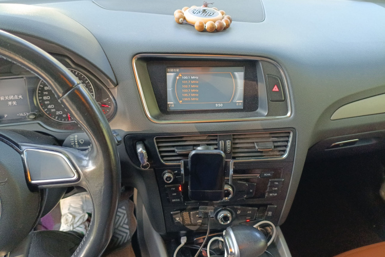 奥迪Q5 2013款 40 TFSI 进取型局部细节16