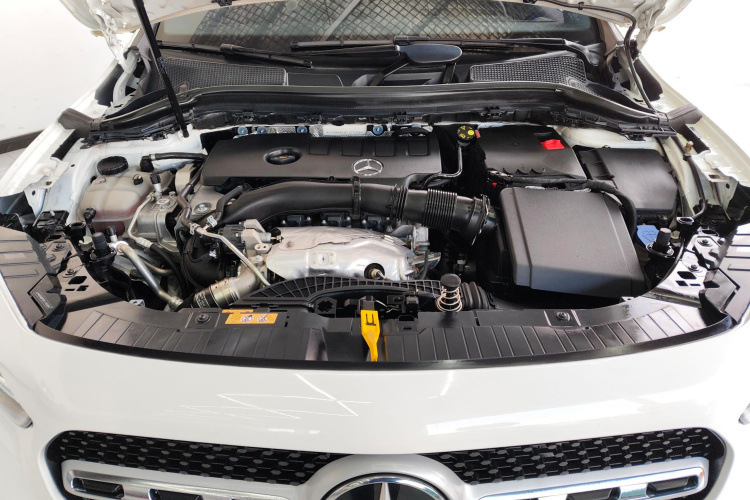 奔驰GLA 2023款 GLA 220机舱底盘24